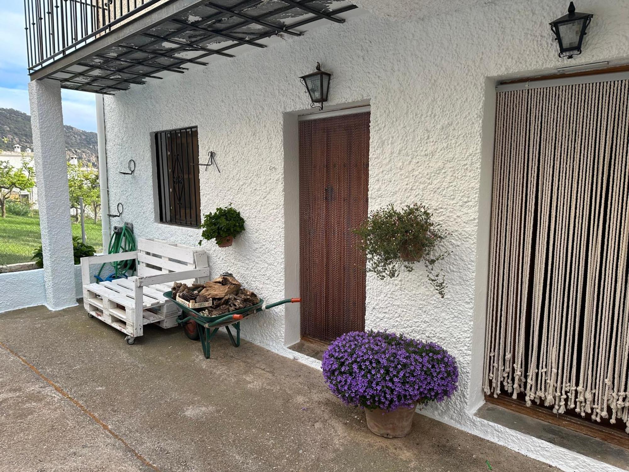 Vistas Apartment Bubion